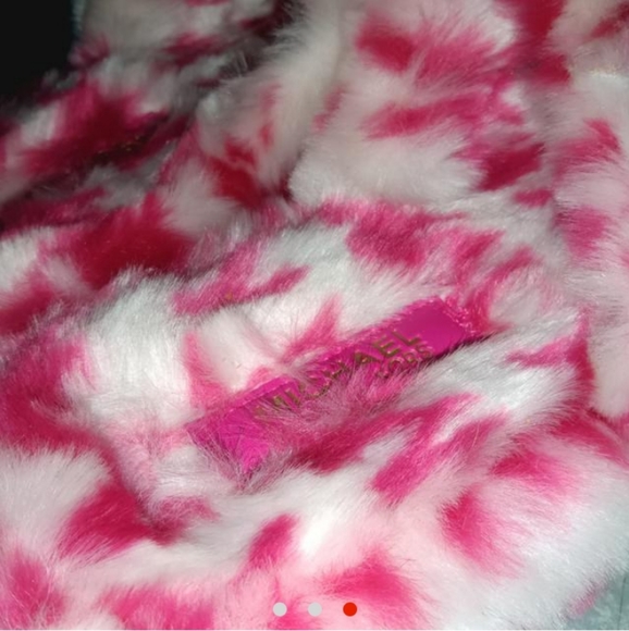 MK Slippers - Picture 3 of 3